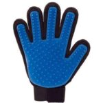 True Touch Deshedding Pet Gloves Inspired For An Efficient Clean And Relaxing Massage 4 400x